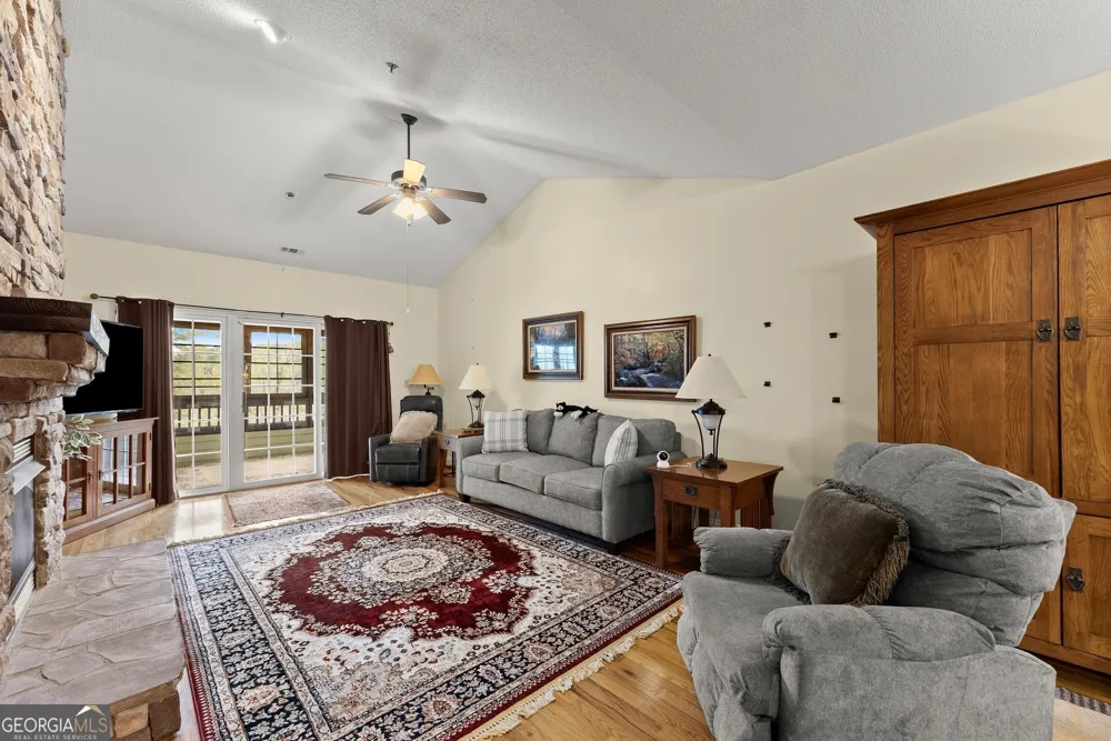20 Gleneagle CT Clayton, GA 30525