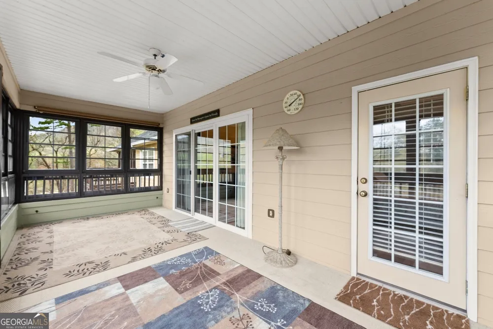 20 Gleneagle CT Clayton, GA 30525