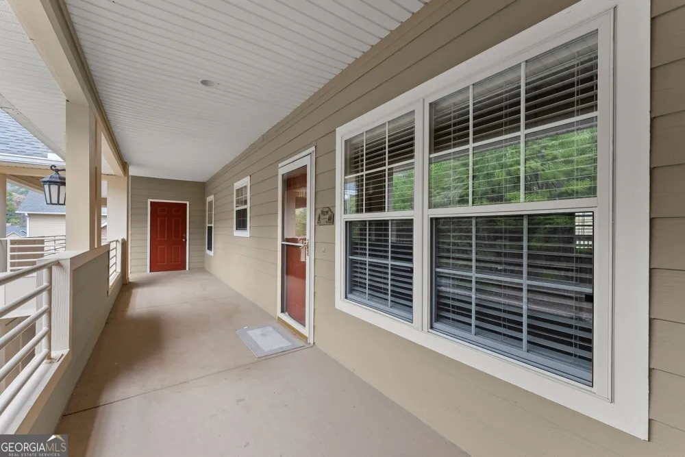 20 Gleneagle CT Clayton, GA 30525