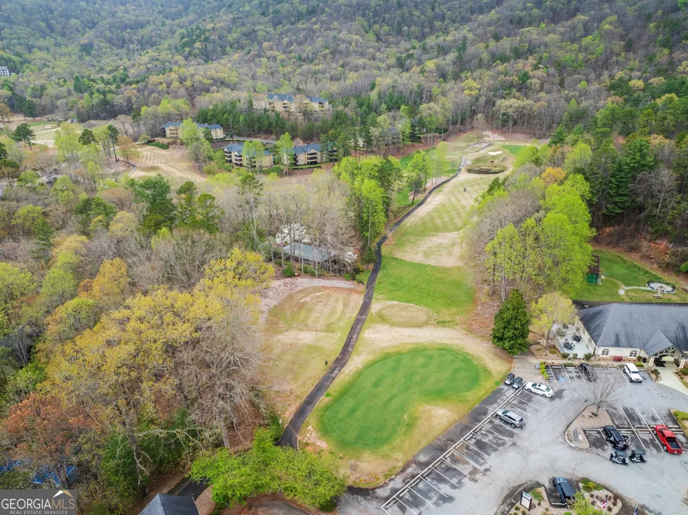 20 Gleneagle CT Clayton, GA 30525