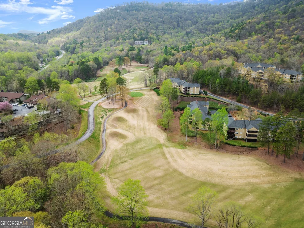 20 Gleneagle CT Clayton, GA 30525
