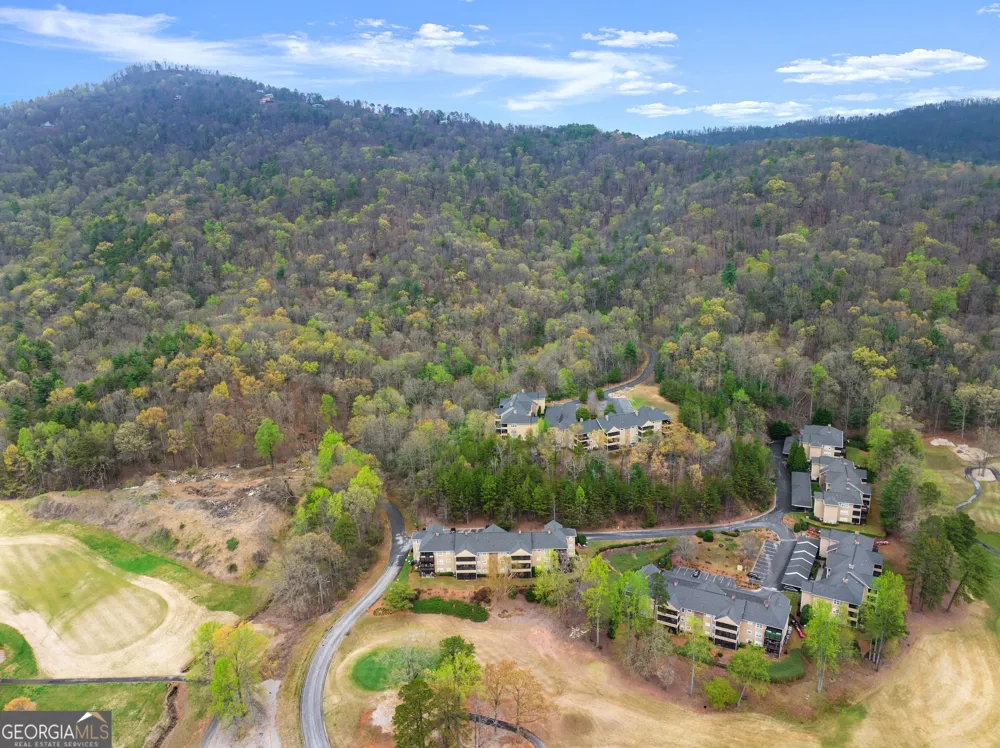 20 Gleneagle CT Clayton, GA 30525