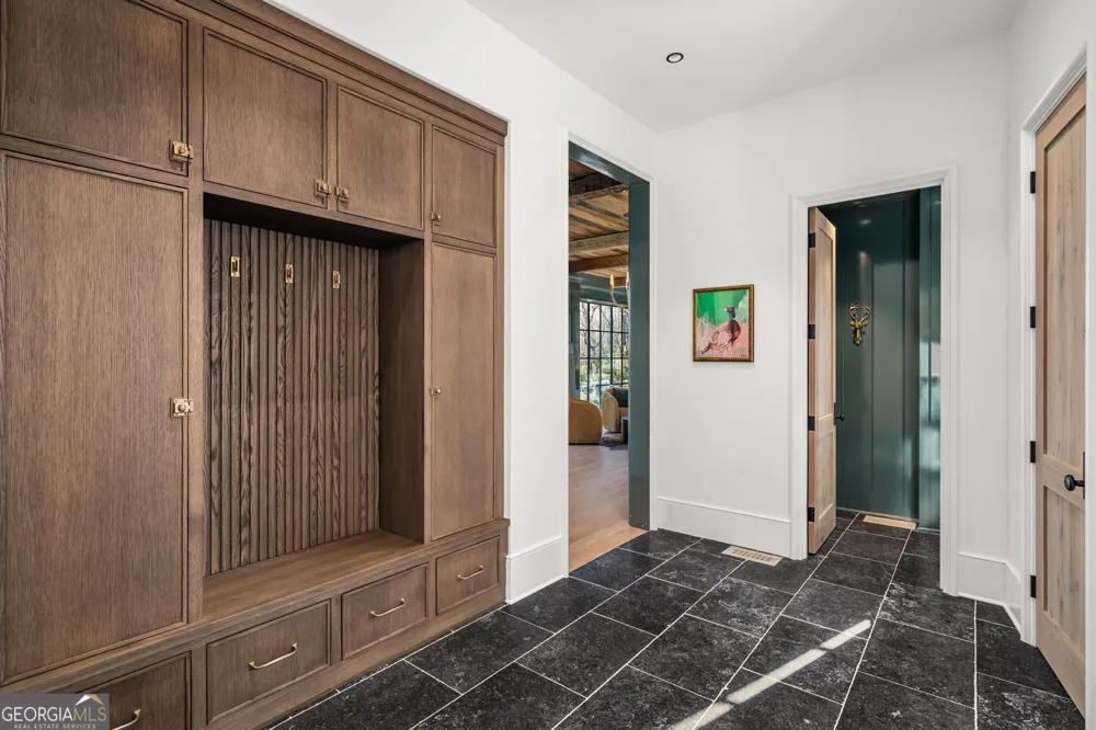 814 Summit RDG Clarkesville, GA 30523