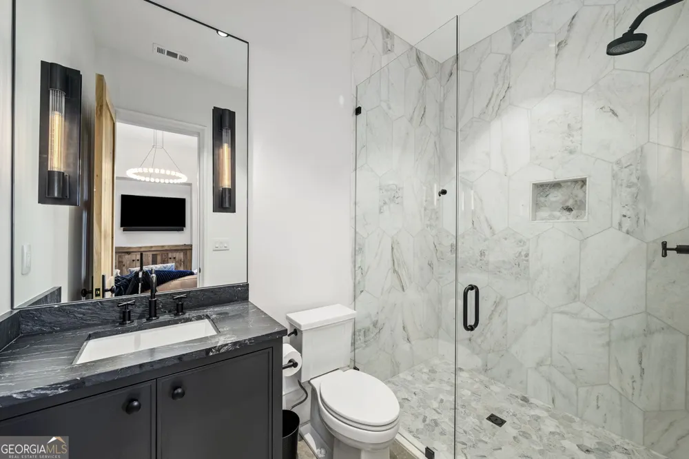 814 Summit RDG Clarkesville, GA 30523