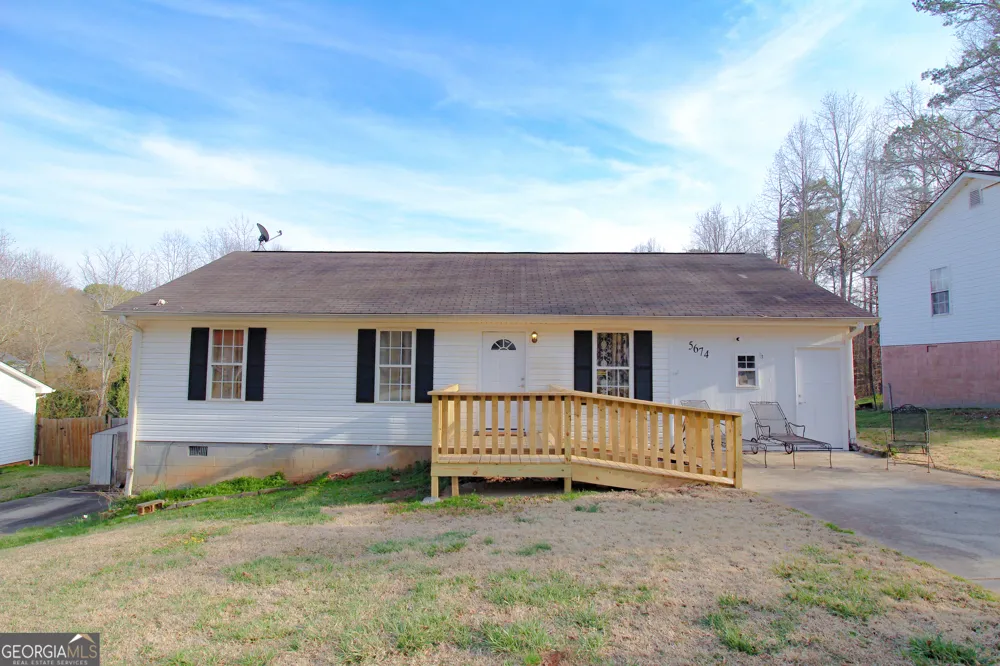 5674 Maiden LN Lula, GA 30554