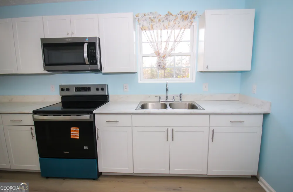 5674 Maiden LN Lula, GA 30554