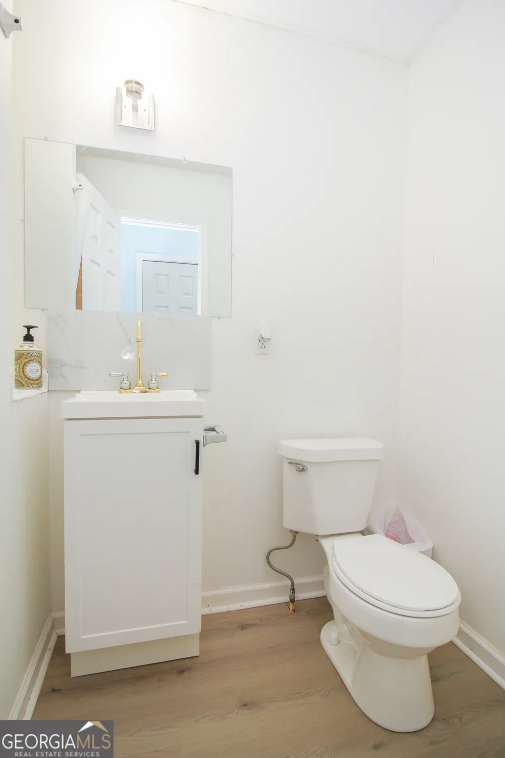 5674 Maiden LN Lula, GA 30554