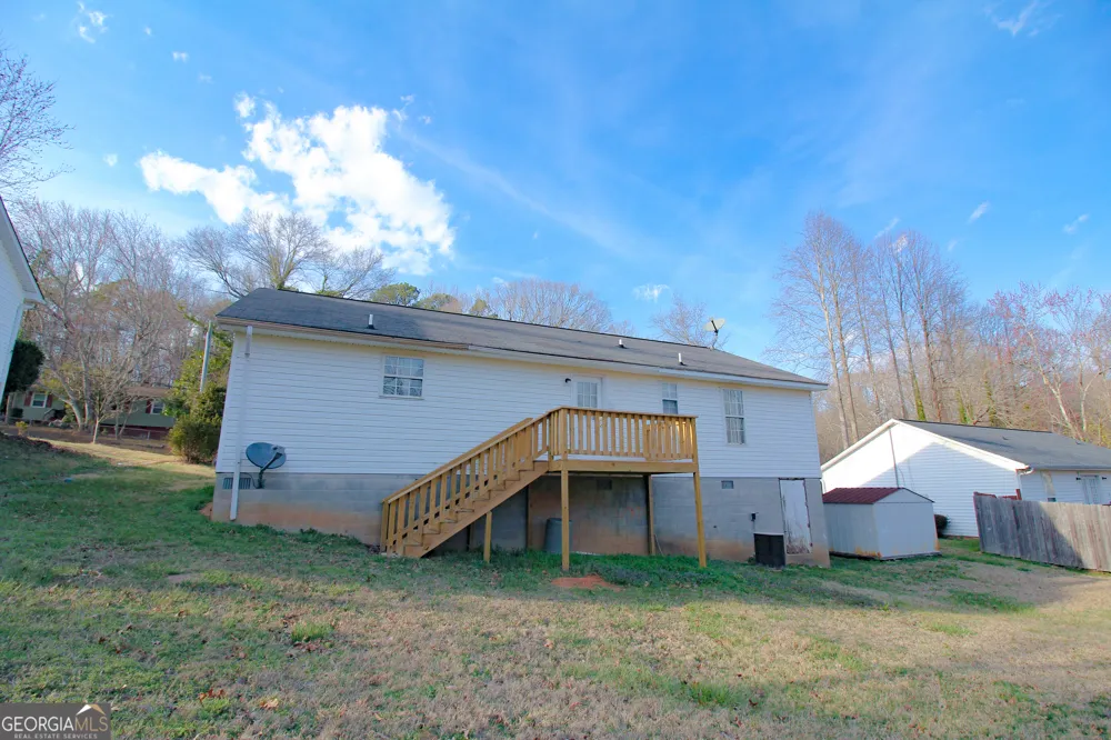 5674 Maiden LN Lula, GA 30554