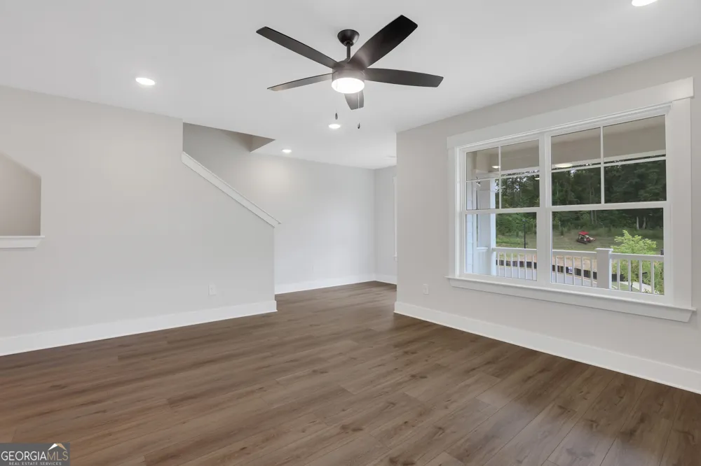 317 Conifer LN Ball Ground, GA 30107