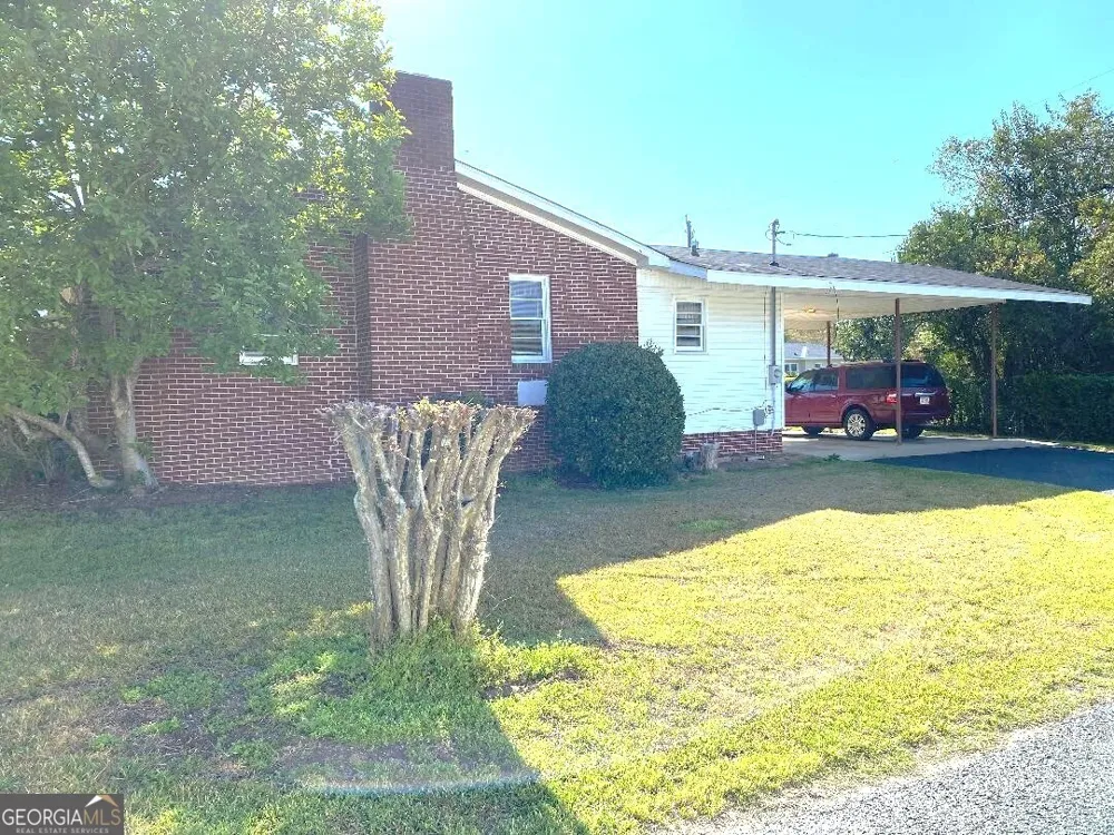 555 Jordan LN Swainsboro, GA 30401
