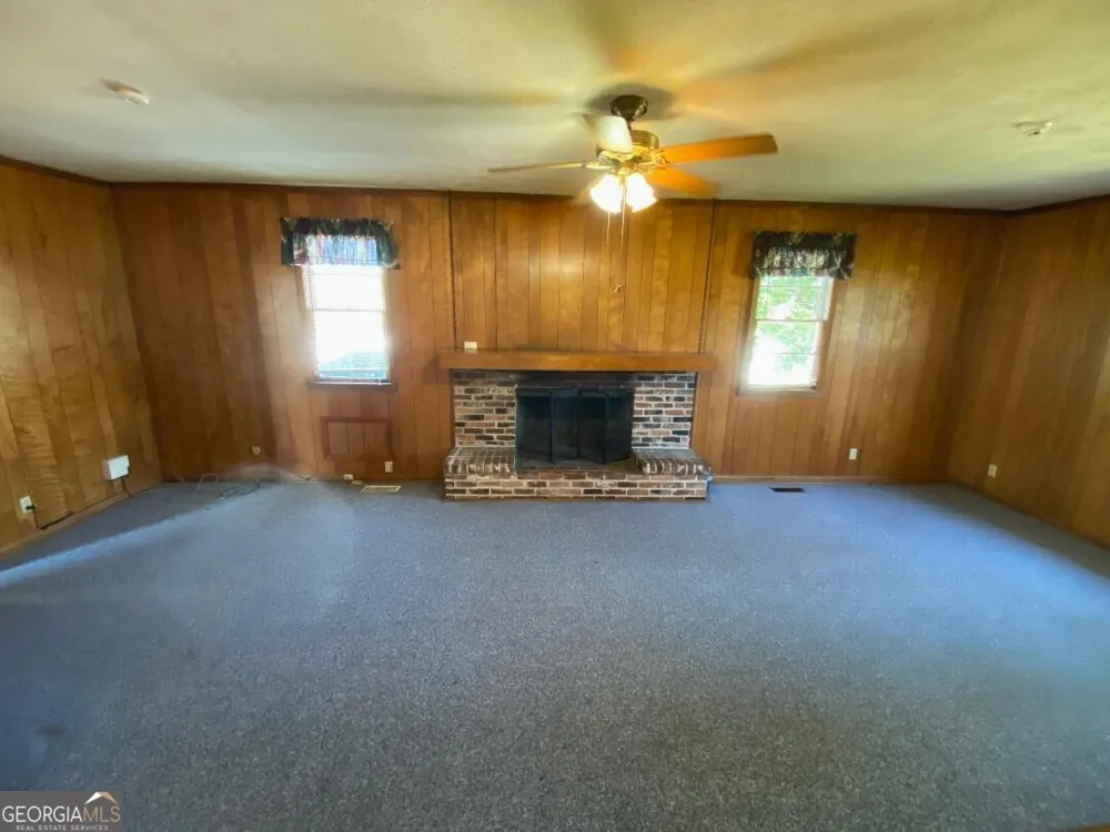 555 Jordan LN Swainsboro, GA 30401