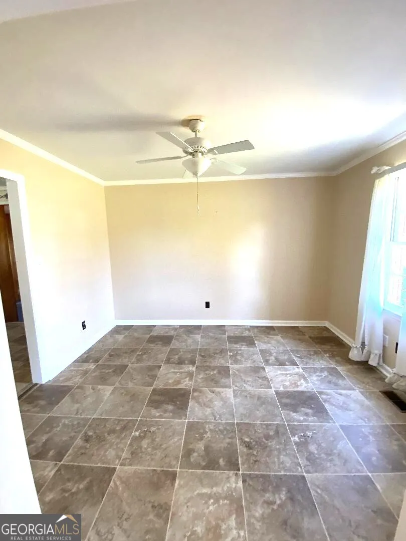 555 Jordan LN Swainsboro, GA 30401