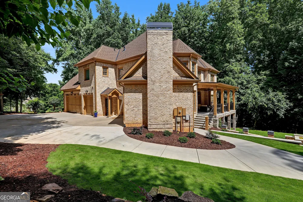 2730 Manor Bridge DR Milton, GA 30004