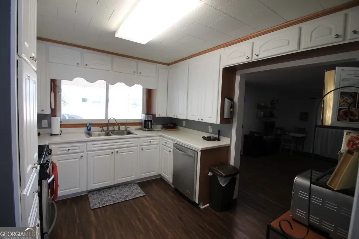 3169 Golden Isle PKWY E Baxley, GA 31513