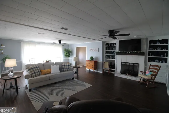 3169 Golden Isle PKWY E Baxley, GA 31513