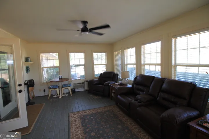 3169 Golden Isle PKWY E Baxley, GA 31513