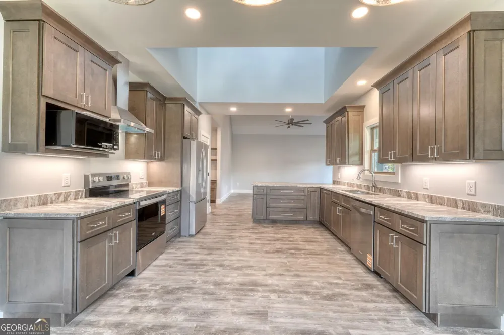 98 Brett WAY Hiawassee, GA 30546