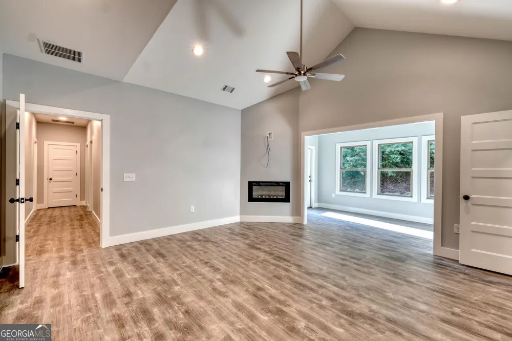 98 Brett WAY Hiawassee, GA 30546