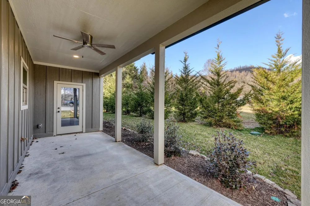 98 Brett WAY Hiawassee, GA 30546