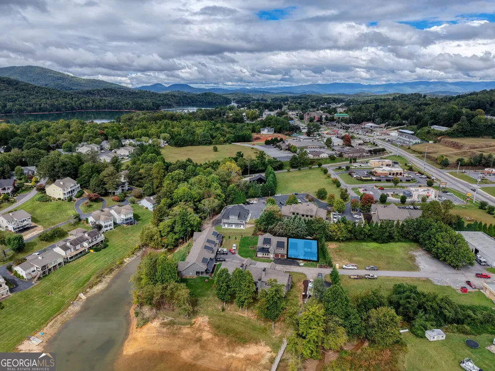 98 Brett WAY Hiawassee, GA 30546