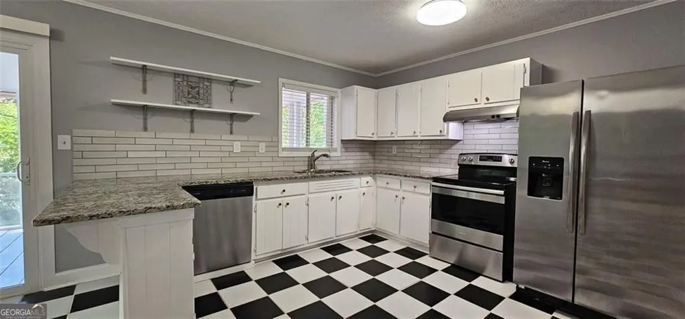 1096 De Leon CT Clarkston, GA 30021