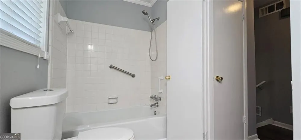 1096 De Leon CT Clarkston, GA 30021