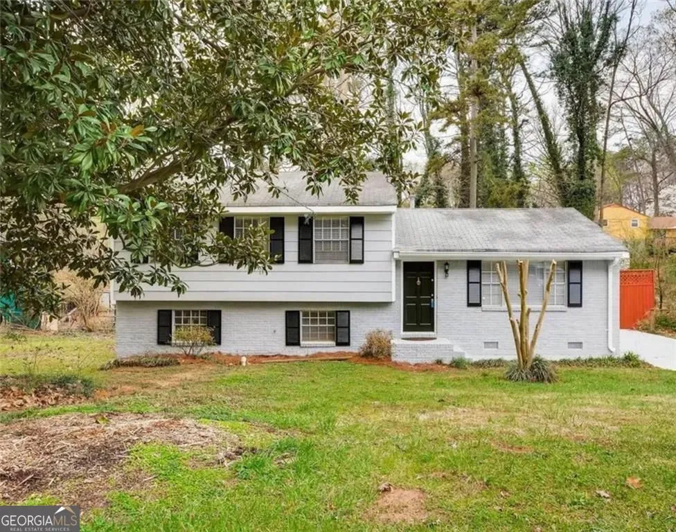 1096 De Leon CT Clarkston, GA 30021