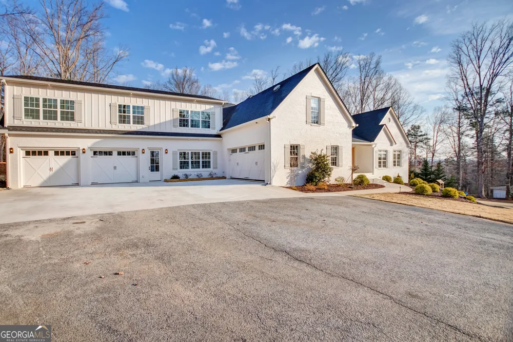 2345 Fred Pitts RD Clarkesville, GA 30523