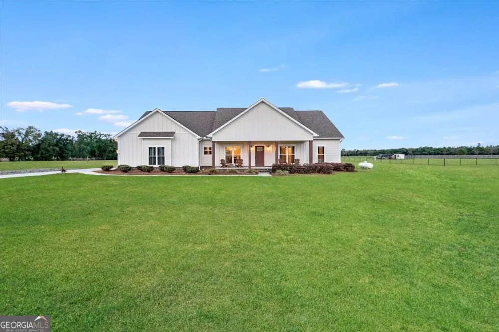 6984 Old River RD S Brooklet, GA 30415