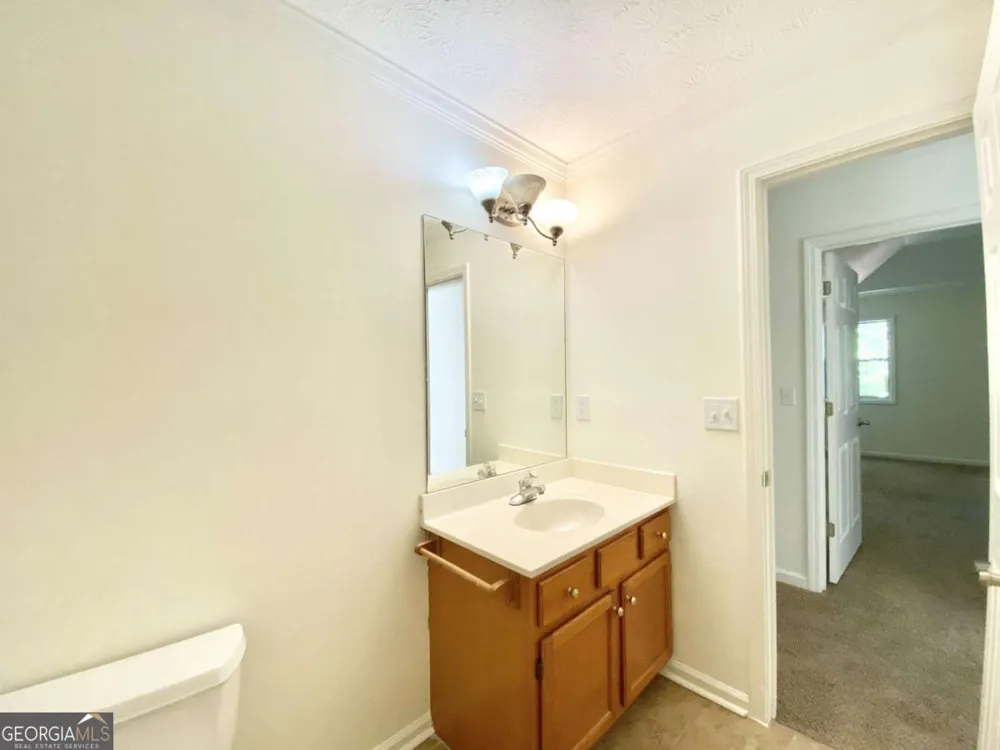 640 Suwanee Lakes CIR Suwanee, GA 30024