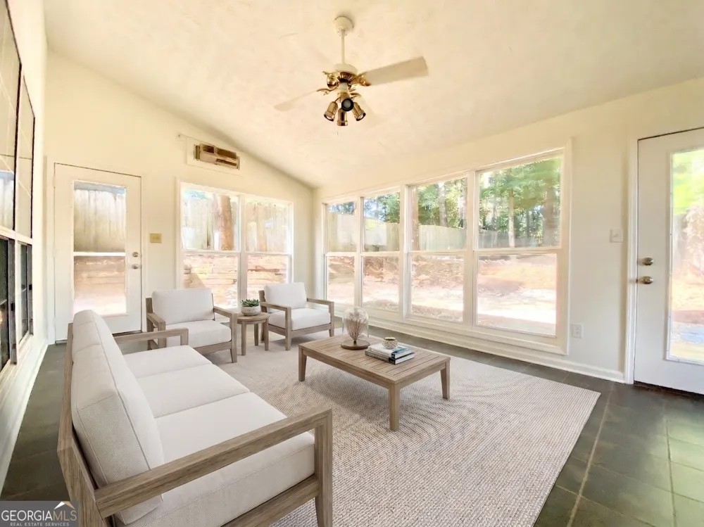 640 Suwanee Lakes CIR Suwanee, GA 30024