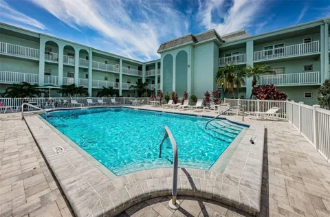 1706 BELLEAIR FOREST DRIVE #136