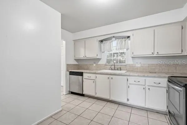 1706 BELLEAIR FOREST DRIVE #136 Clearwater, FL 33756