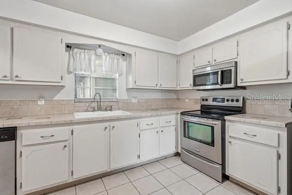 1706 BELLEAIR FOREST DRIVE #136 Clearwater, FL 33756