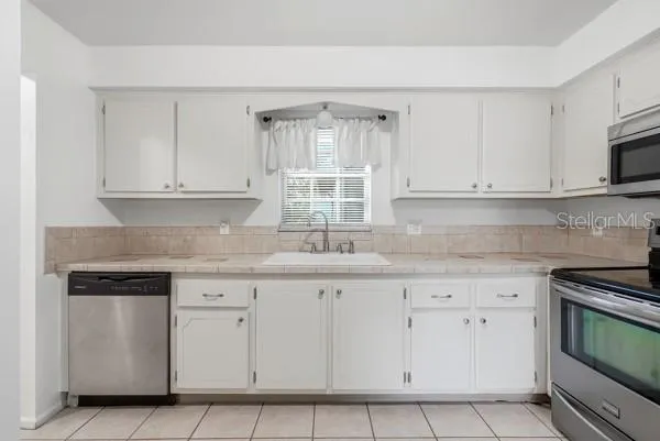 1706 BELLEAIR FOREST DRIVE #136 Clearwater, FL 33756