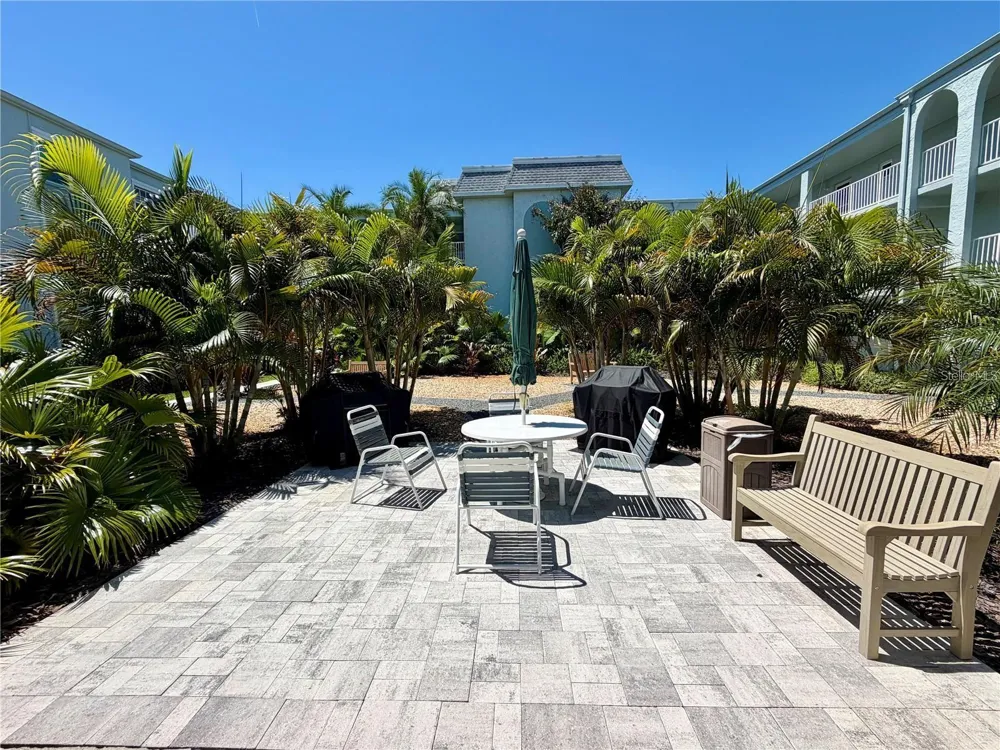1706 BELLEAIR FOREST DRIVE #136 Clearwater, FL 33756