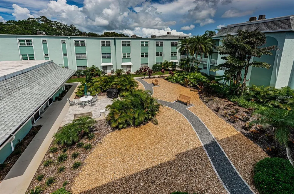 1706 BELLEAIR FOREST DRIVE #136 Clearwater, FL 33756