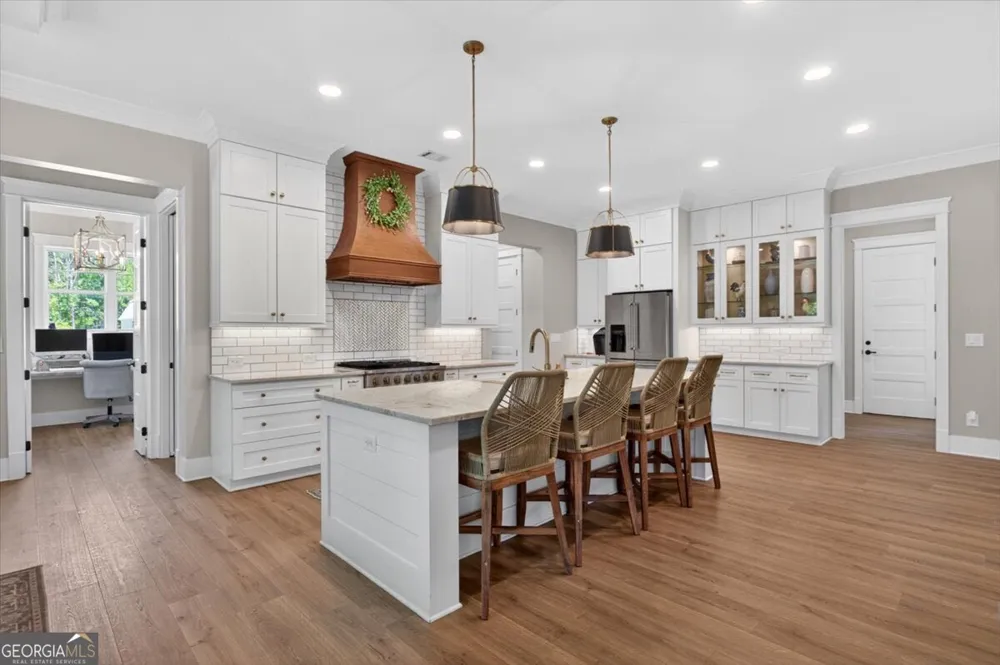 800 Garland Mountain TRL Waleska, GA 30183