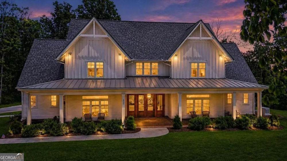 800 Garland Mountain TRL Waleska, GA 30183