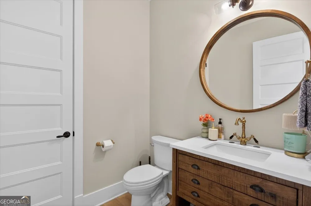 800 Garland Mountain TRL Waleska, GA 30183