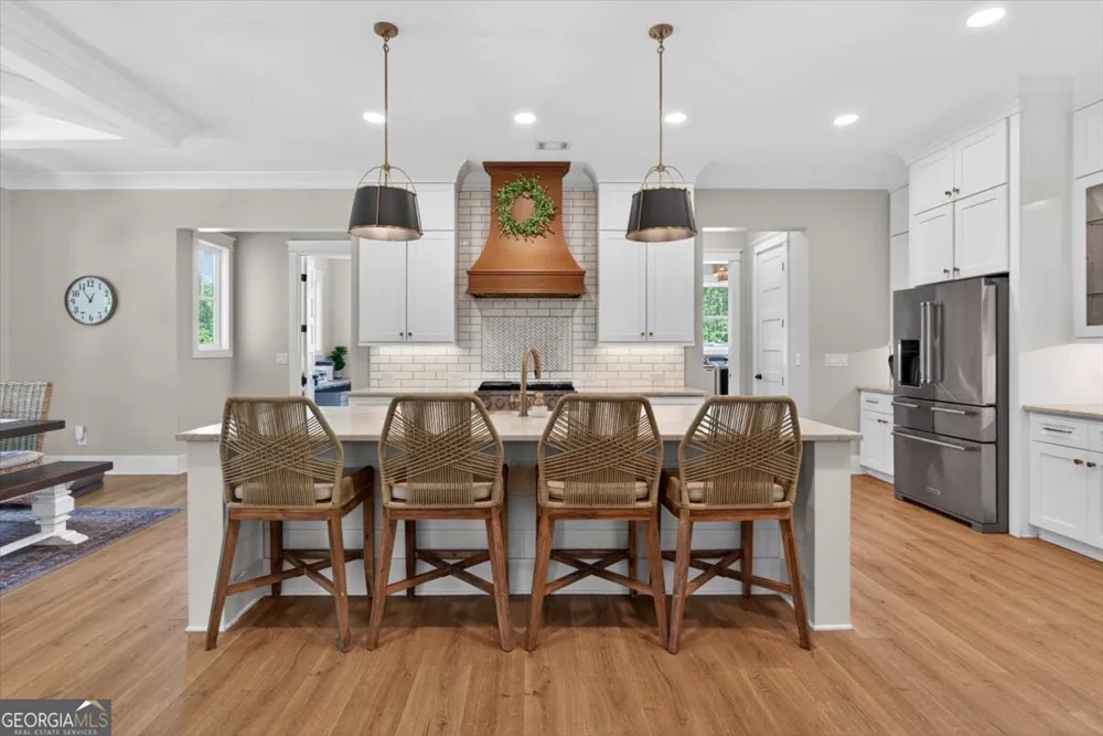 800 Garland Mountain TRL Waleska, GA 30183