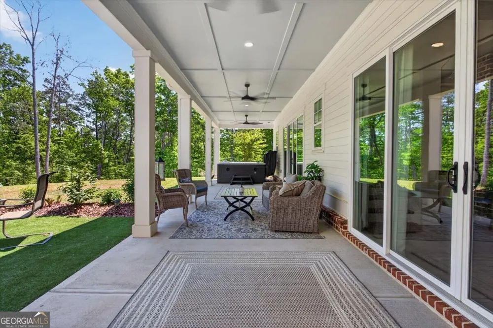 800 Garland Mountain TRL Waleska, GA 30183