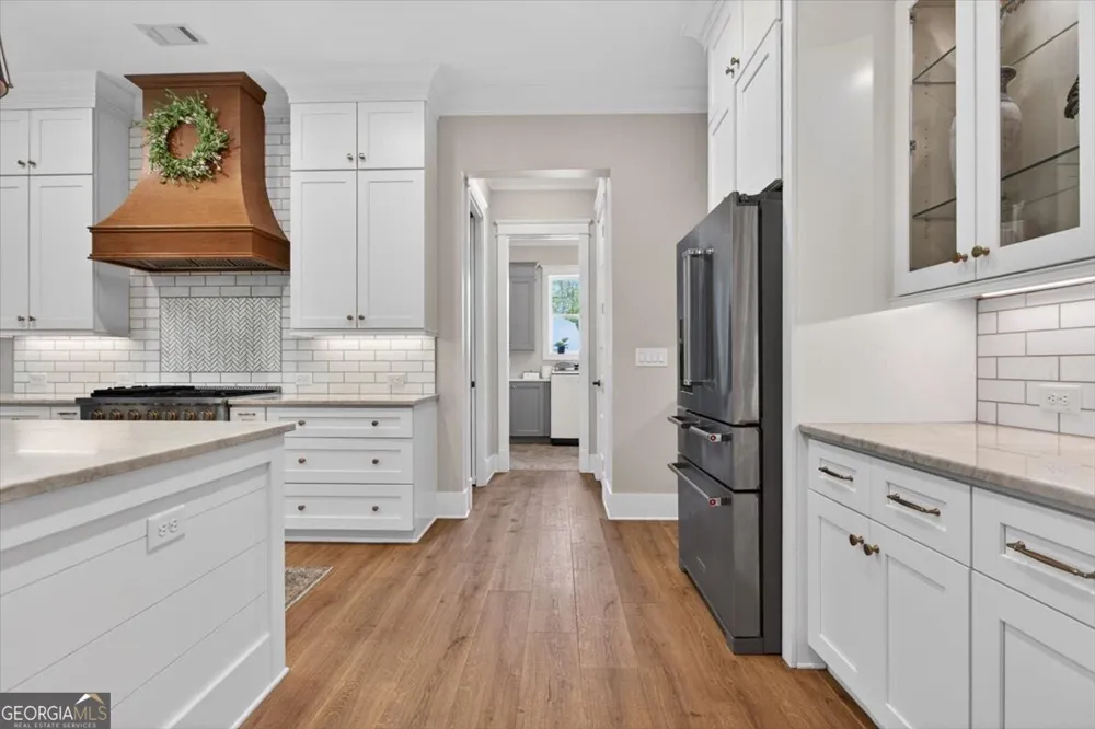 800 Garland Mountain TRL Waleska, GA 30183