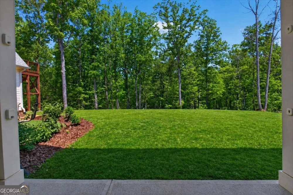 800 Garland Mountain TRL Waleska, GA 30183