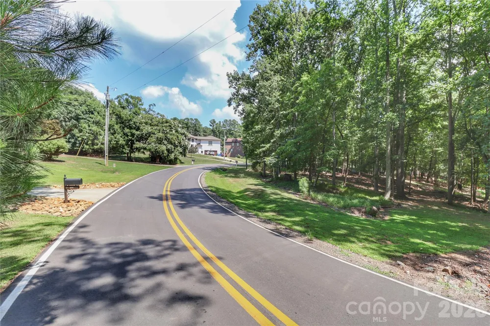 372 Kenway Loop Mooresville, NC 28117