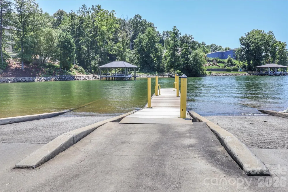 372 Kenway Loop Mooresville, NC 28117