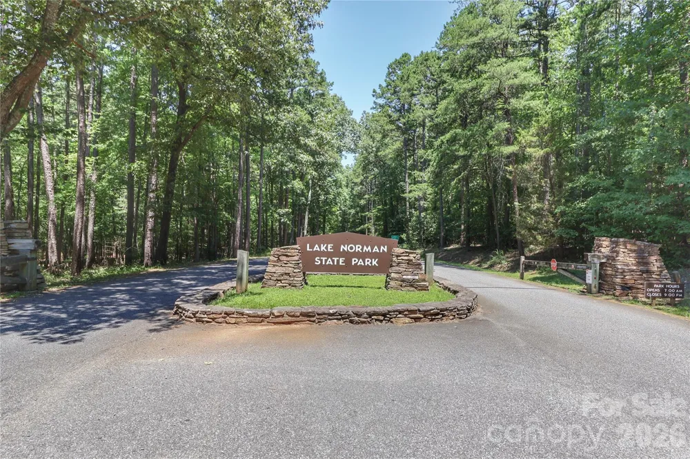 372 Kenway Loop Mooresville, NC 28117