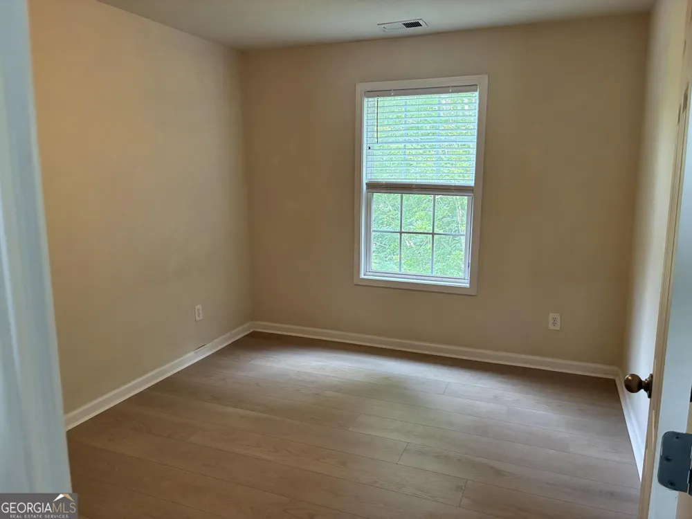 5020 Bishops ROW Austell, GA 30106
