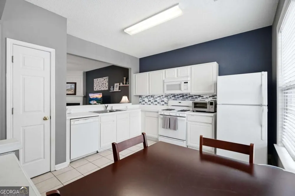 4079 Howell Park RD Duluth, GA 30096