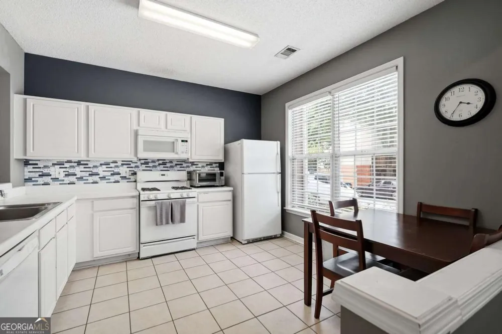 4079 Howell Park RD Duluth, GA 30096